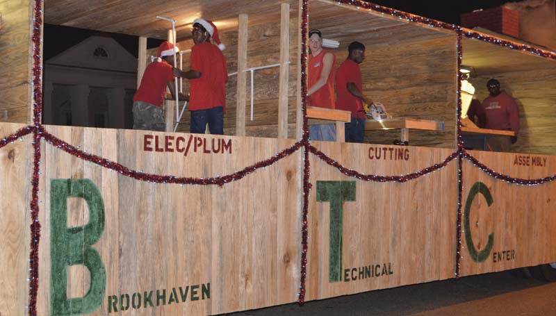 Belhaven Nc Christmas Parade 2022 Brookhaven Christmas Parade Scenes Daily Leader Daily Leader