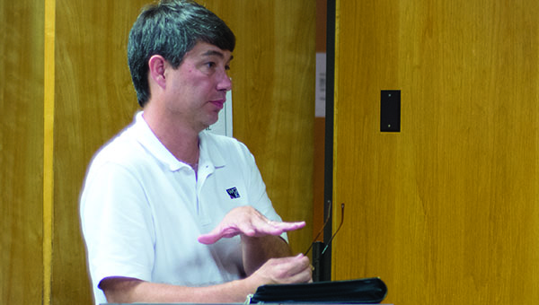 DAILY LEADER / KATIE WILLIAMSON / Mike McKenzie, city engineer, speaks at the Board of Aldermen meeting on Tuesday.