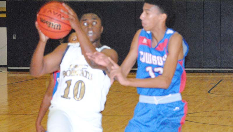 Daily Leader / Marty Albright / Bogue Chitto's Tyler Brumfield (10) drives in for a lay up against the Jewel Sumner Cowboys Thursday night.