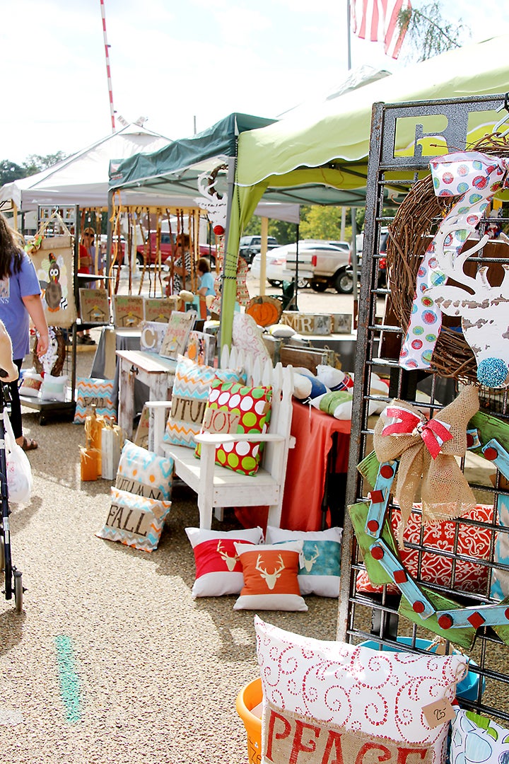 Wesson Flea Market proves it has something for everyone Daily Leader