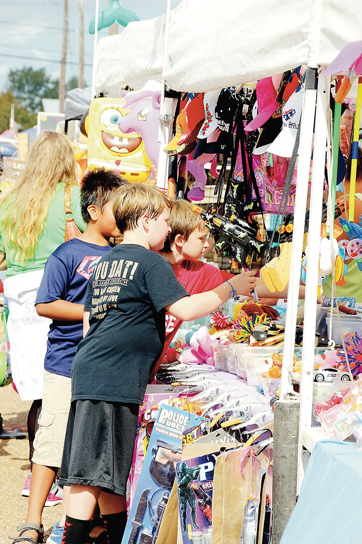 Wesson Flea Market proves it has something for everyone Daily Leader