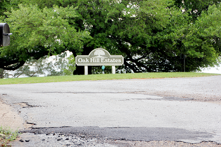 Photo by Alex Jacks/The Brookhaven Board of Aldermen called a special work session last week to discuss the paving and dedication of the roads and the installation of water lines in Oak Hill Estates with the residents of the subdivision.