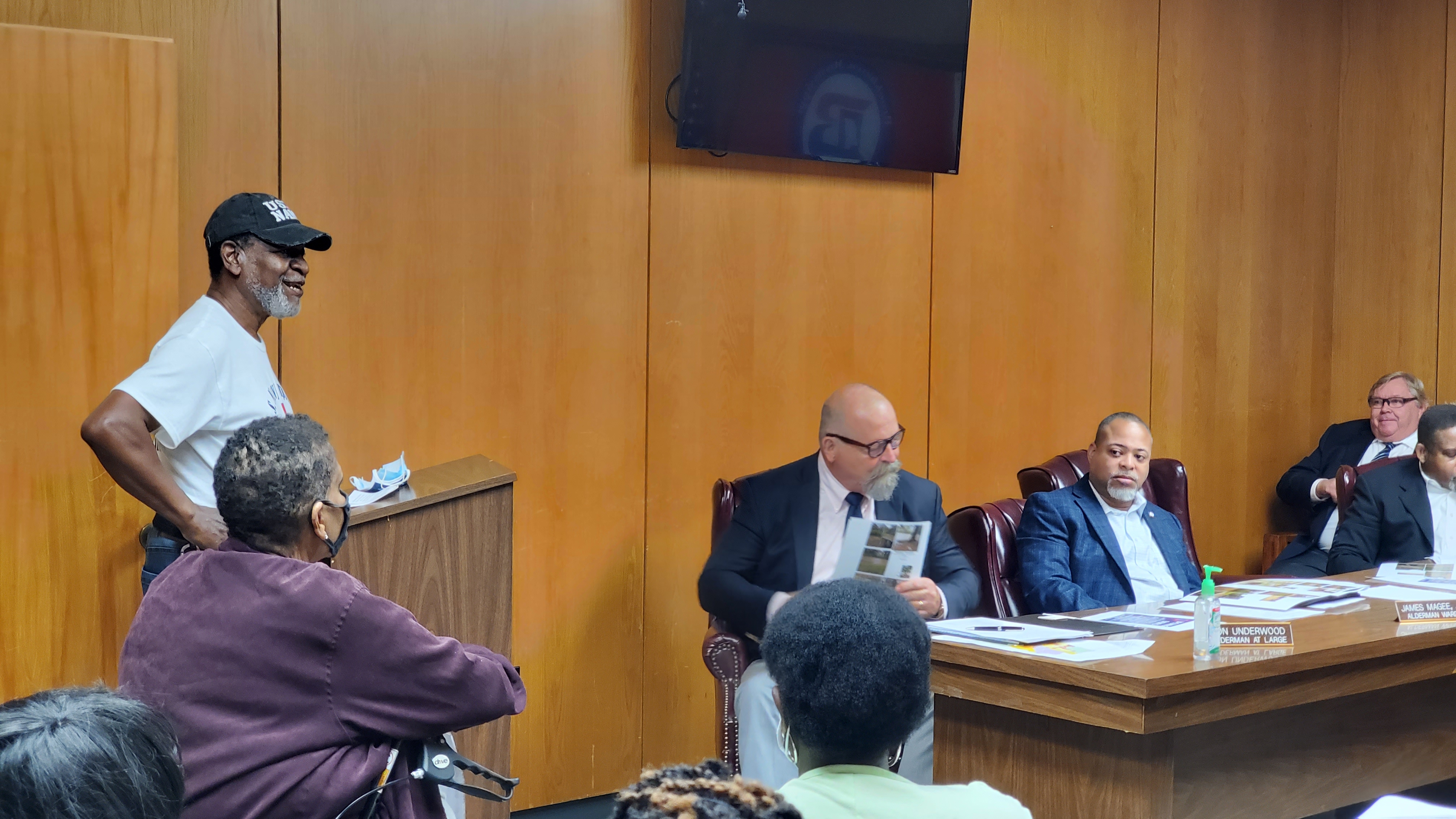 Brookhaven resident urges City Board to ‘plant a seed’ of hope for