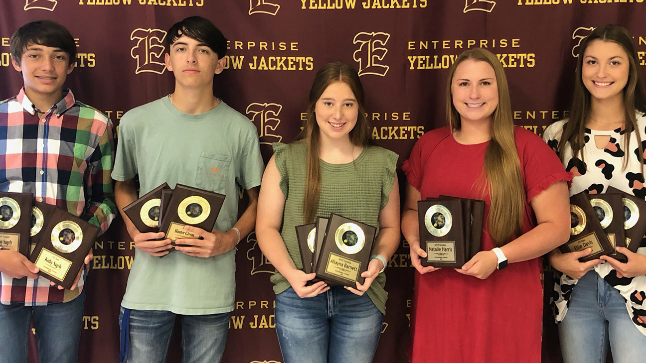 Enterprise Attendance Center hands out tennis awards Daily Leader