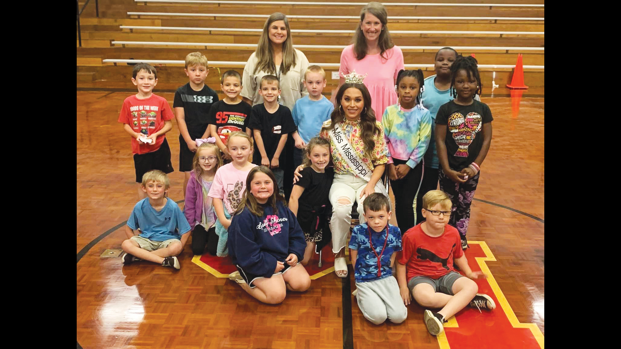 Miss Mississippi visits Loyd Star 1st grade Daily Leader Daily Leader
